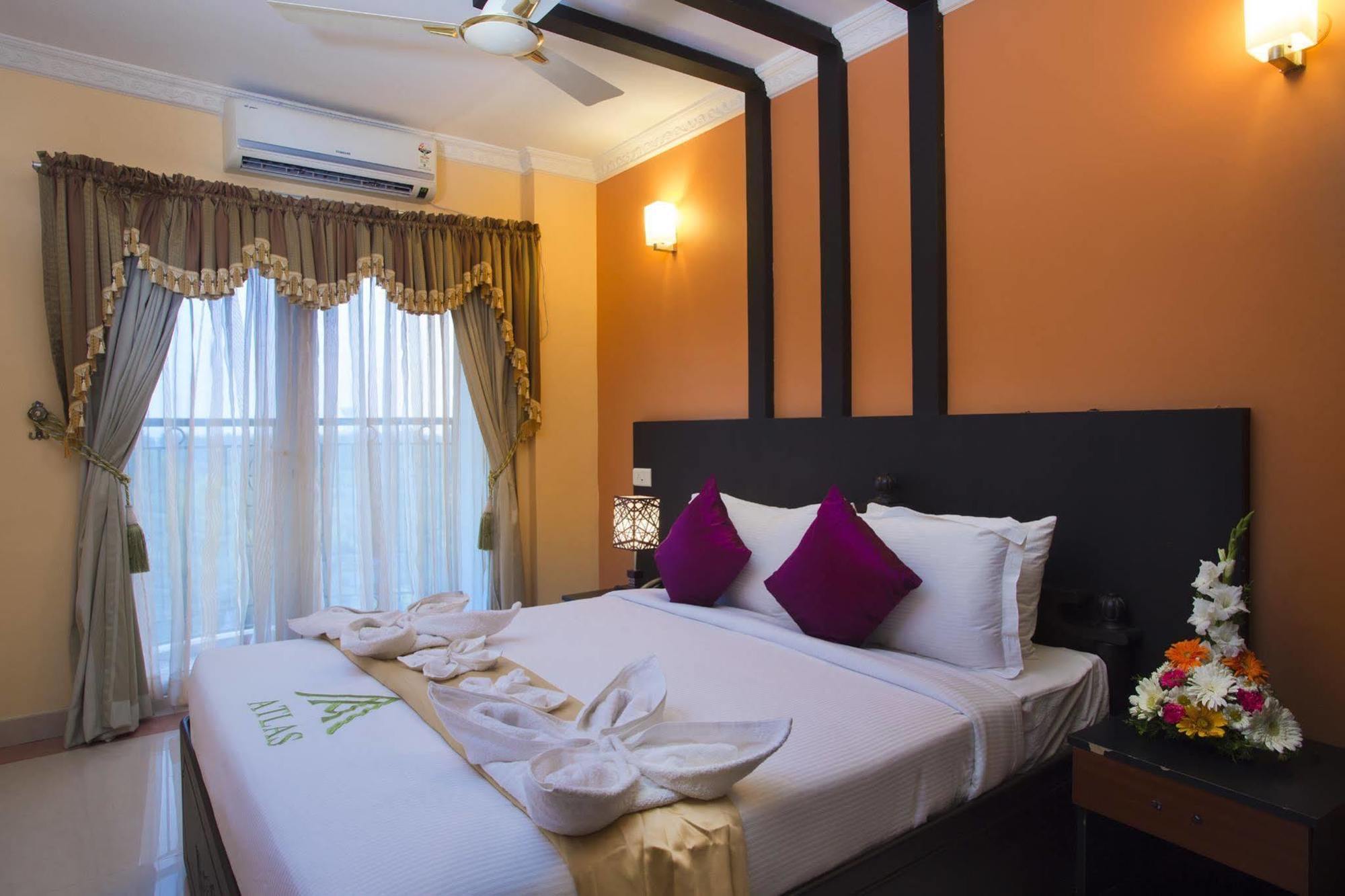 Atlas Airport Hotel Apartment 니둠바서리 외부 사진