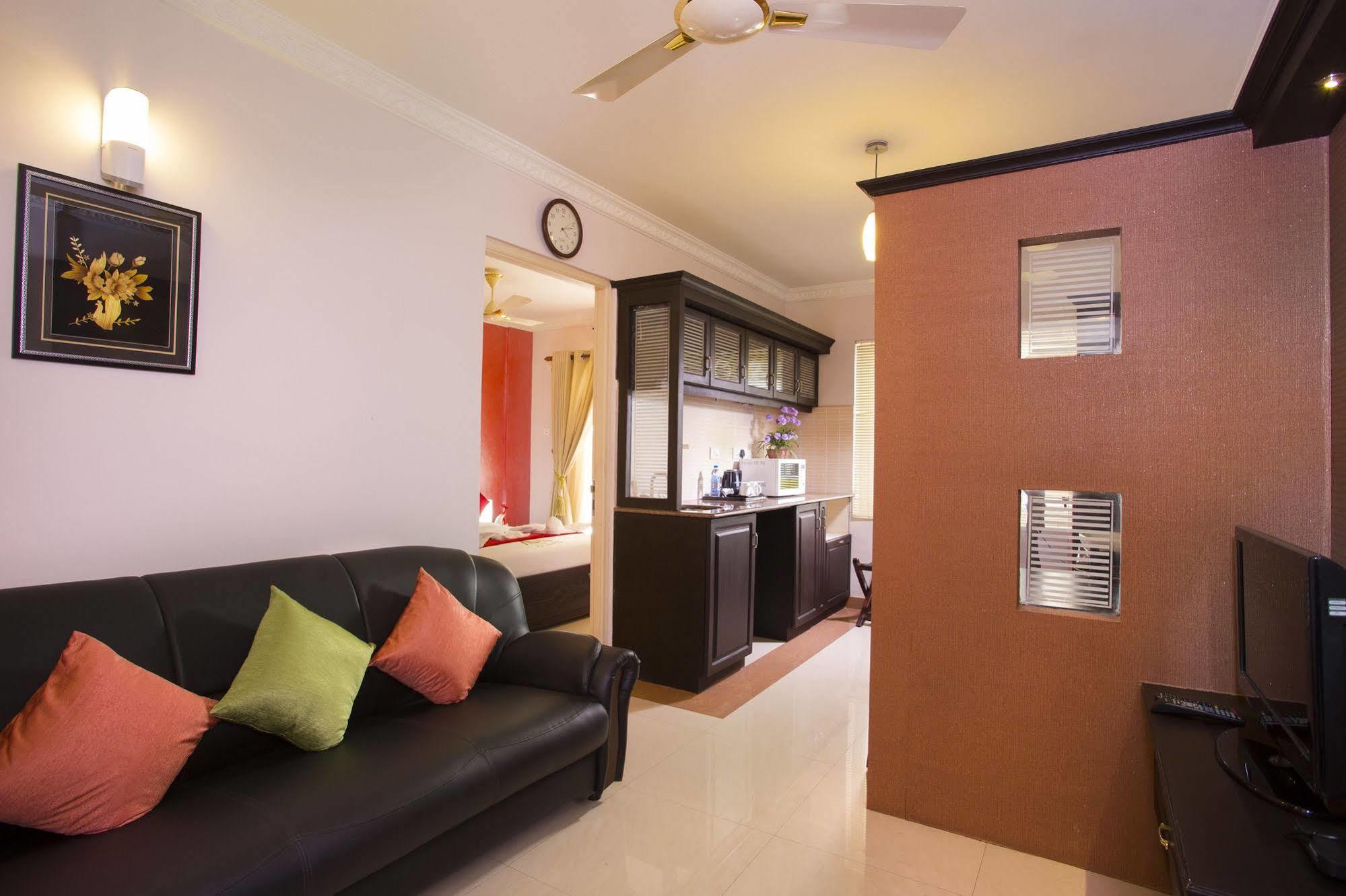Atlas Airport Hotel Apartment 니둠바서리 외부 사진