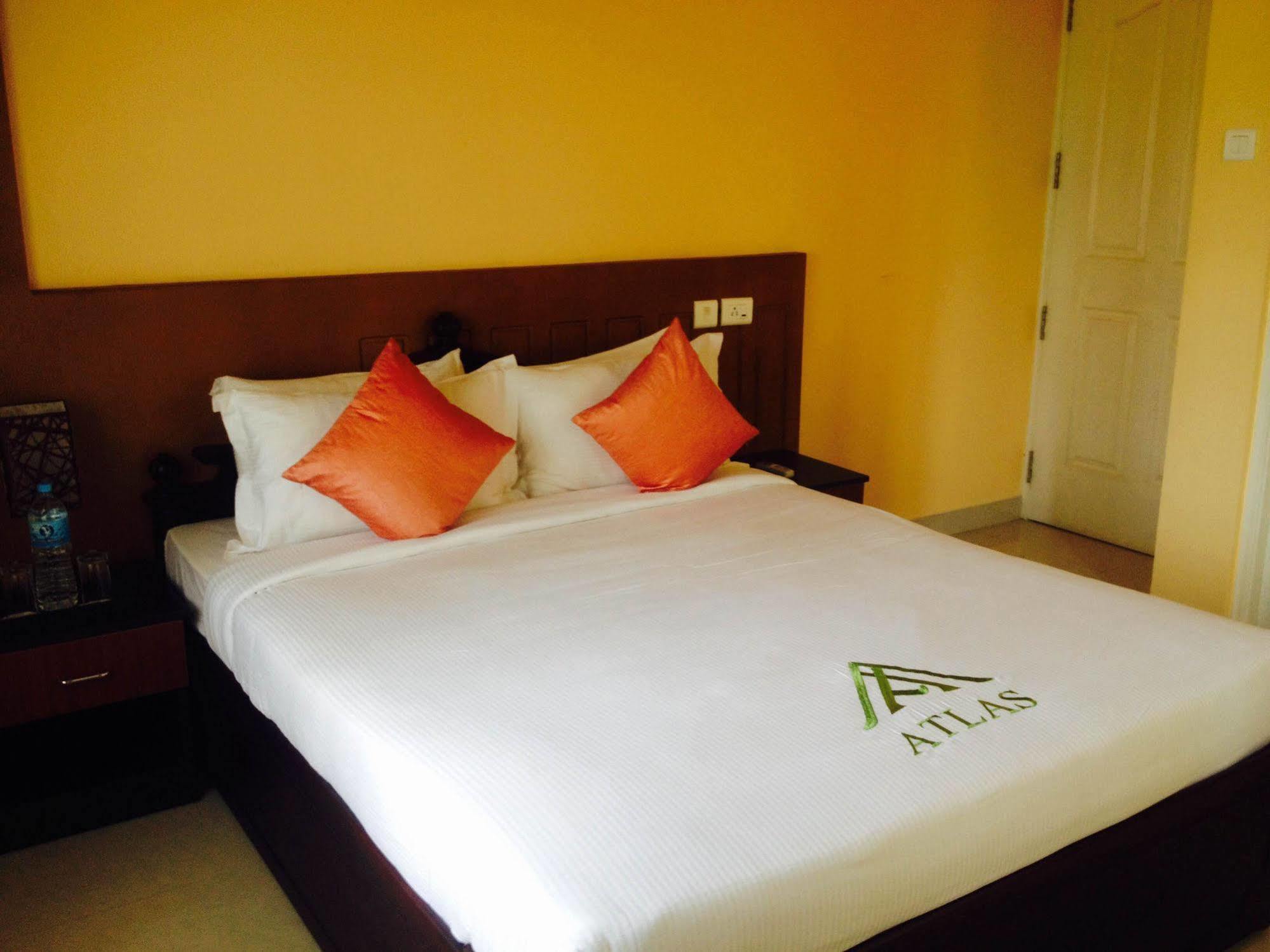 Atlas Airport Hotel Apartment 니둠바서리 외부 사진